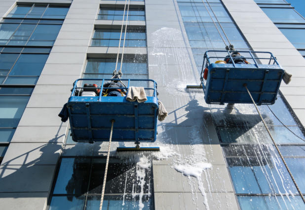 自贡高空外墙清洗粉刷的方式与条件